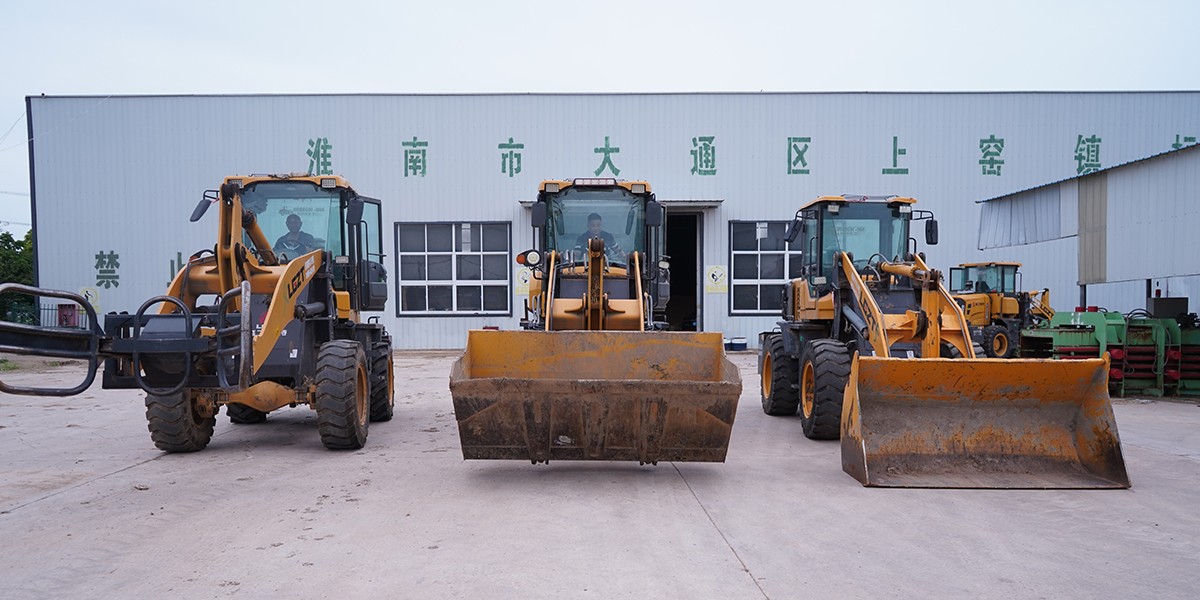 Loader Pitchfork Loader Pitchfork