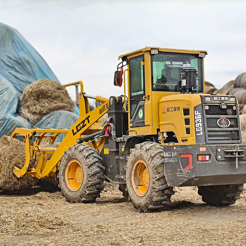 Wheel Loader Pengambil Jerami