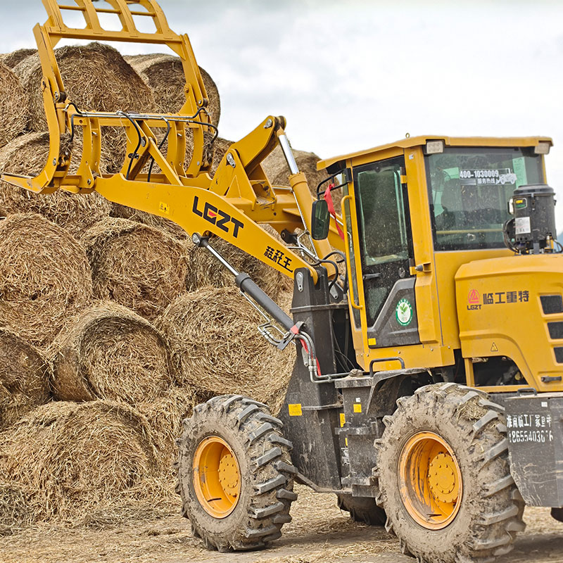 Wheel Loader Pengambil Jerami